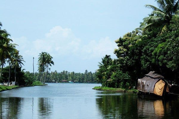 Pearl Spot Tours Houseboat, Alleppey 2